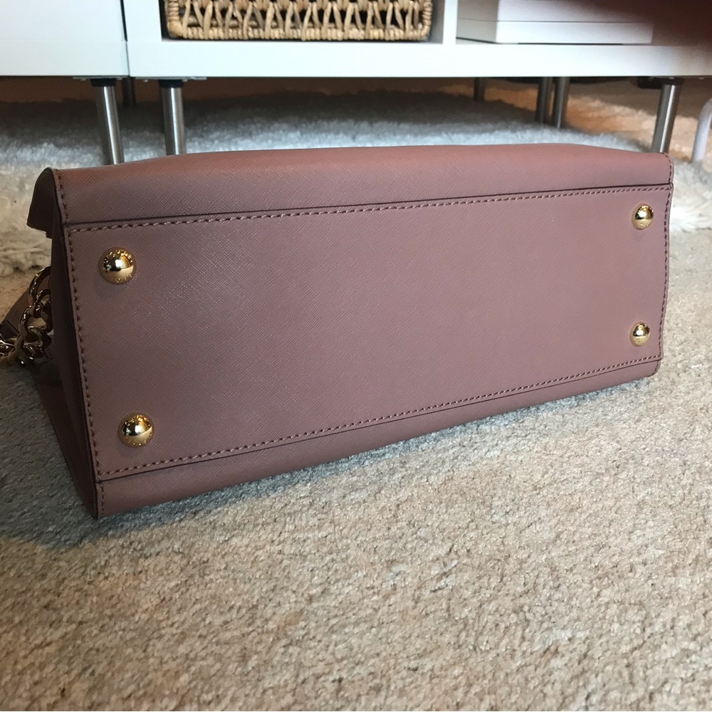 Michael Kors Hamilton Handbag - Picture 7 of 11